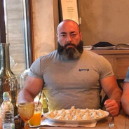 Усатый ВАНЕЧЕГ))