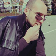ДОСТАЛ НОЖ РЕЖЬ
