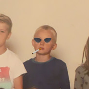 Anton ligner min højre