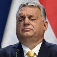 Az emberek istene