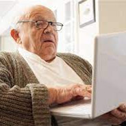58 years old man playing cs2