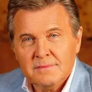 Лев Лещенко