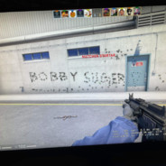 B****