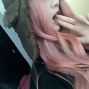 <3