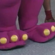 barney toes
