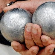 Les Deux Boules D'un Mec