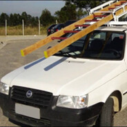FIAT UNO COM ESCADA