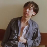 顶天立地伍克平