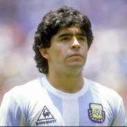 Diego Armando Maradona (C)