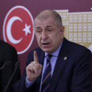 ÜMİT ÖZDAĞ ( SURİ AVCISI )