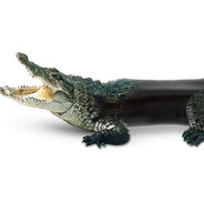 crocodildo penisini