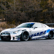 nissan gt-r r35 peek