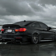 BMW- PeeKKK