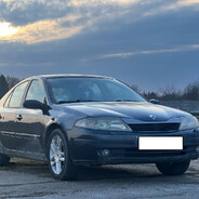 KINELBA Renault_Laguna_Peek