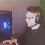 twitch.tv/larry_exe