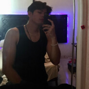 M Frecss x