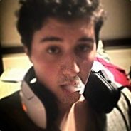 SklzzFFA