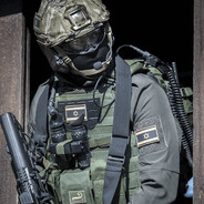 https://avatars.fastly.steamstatic.com/f1512b1ea57a50955d99b8f15fd76c46deef92c0_full.jpg